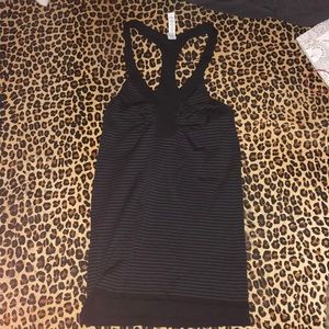 UNDER ARMOR TANK TOP